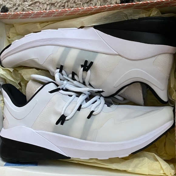 Fabletics Palms Performance SI Sneaker Tennis Shoe NEW Size 11 White & Black 🐝 - Picture 3 of 7